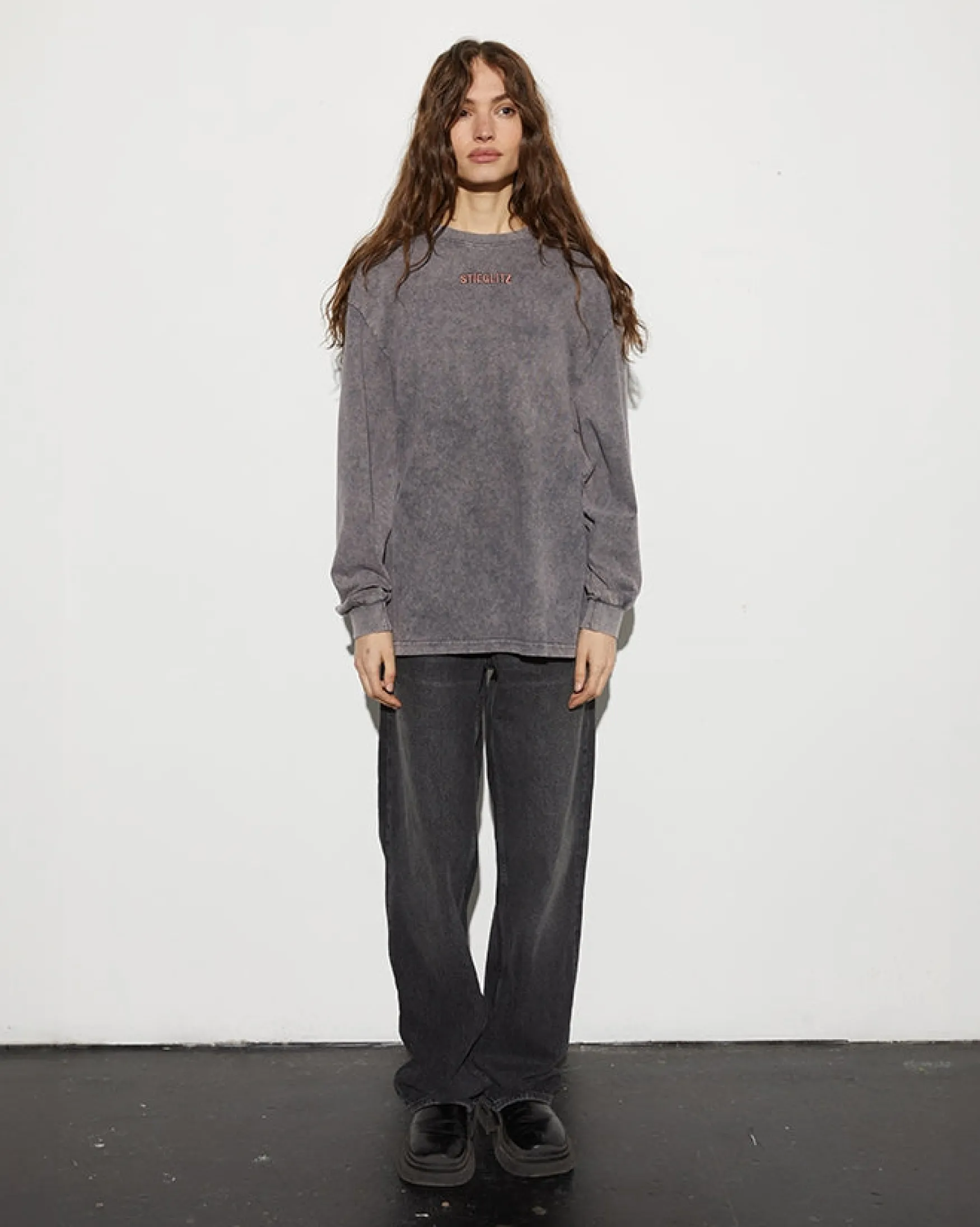 STIEGLITZ Worn Out Skate Longsleeve | Washed Grey^DAMES Longsleeves, Blouses & Pullis